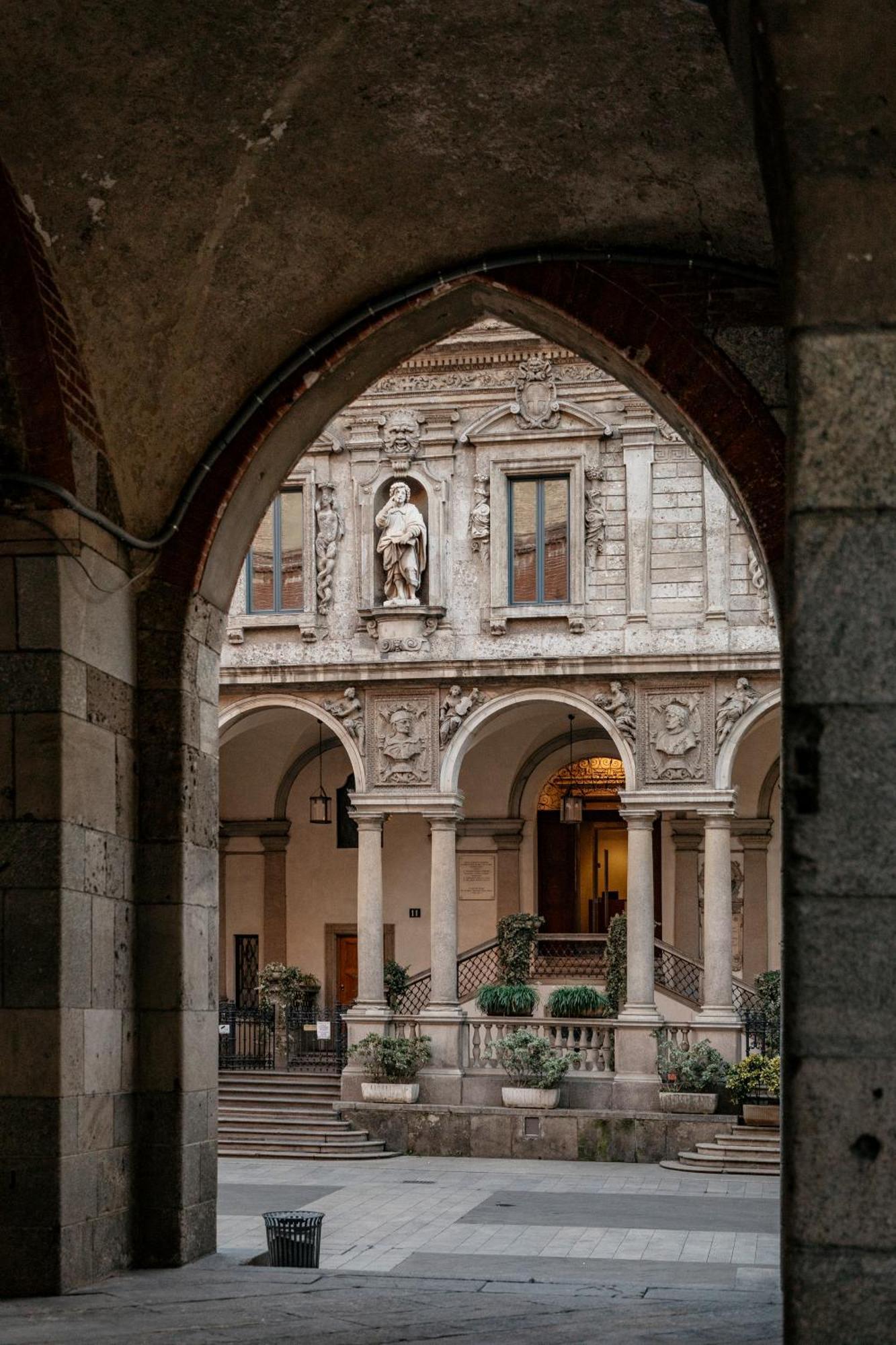 Palazzo Cordusio, A Gran Melia Hotel Milão Exterior foto